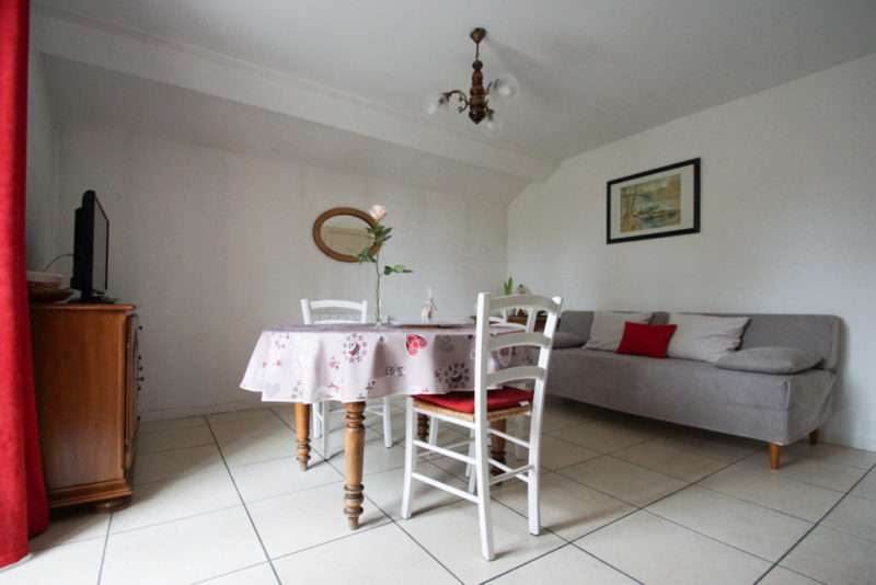 location-cure-balcon-jardin-aix-les-bains-7